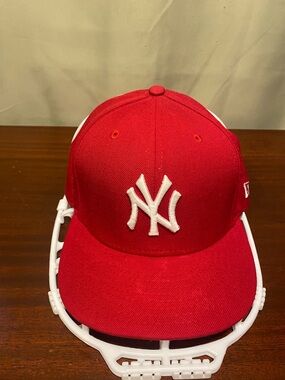 New York Yankees New Era 59Fifty MLB Baseball Cap Red with White NY Logo  7 1/2